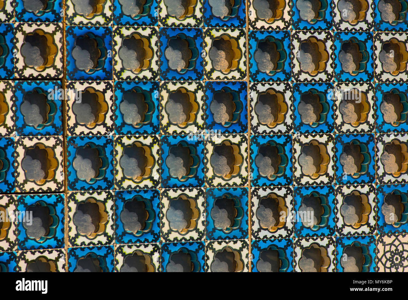 Jerusalem Pattern Islamic pattern, Arabic blue tiles on a mosque. Dome of the Rock ...