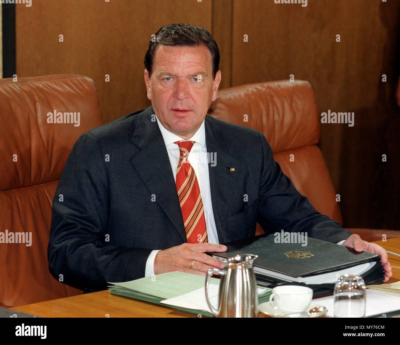 Gerhard schroeder 1999 hi-res stock photography and images - Alamy