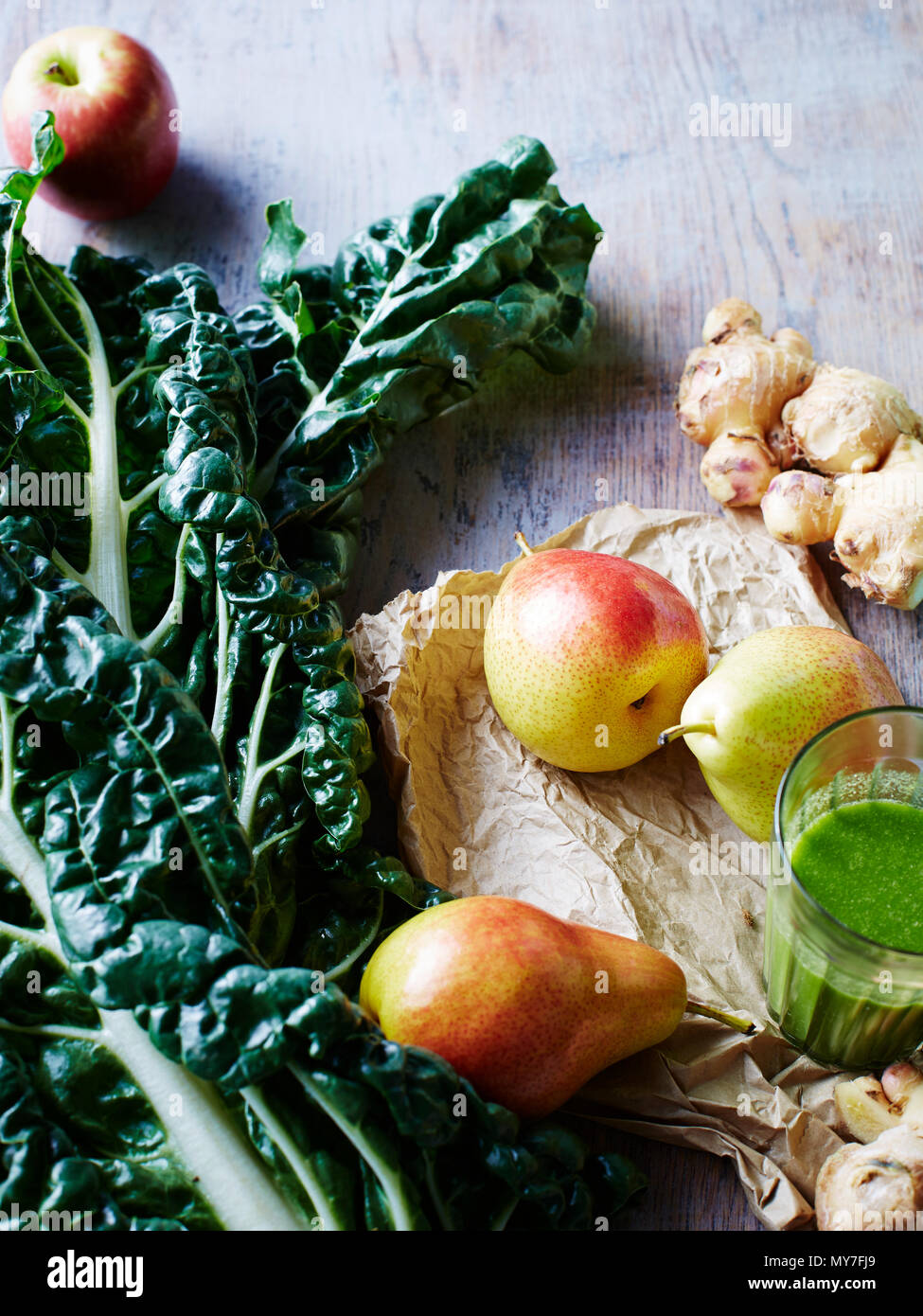 Silverbeet, pears, apple, ginger, green juice Stock Photo Alamy