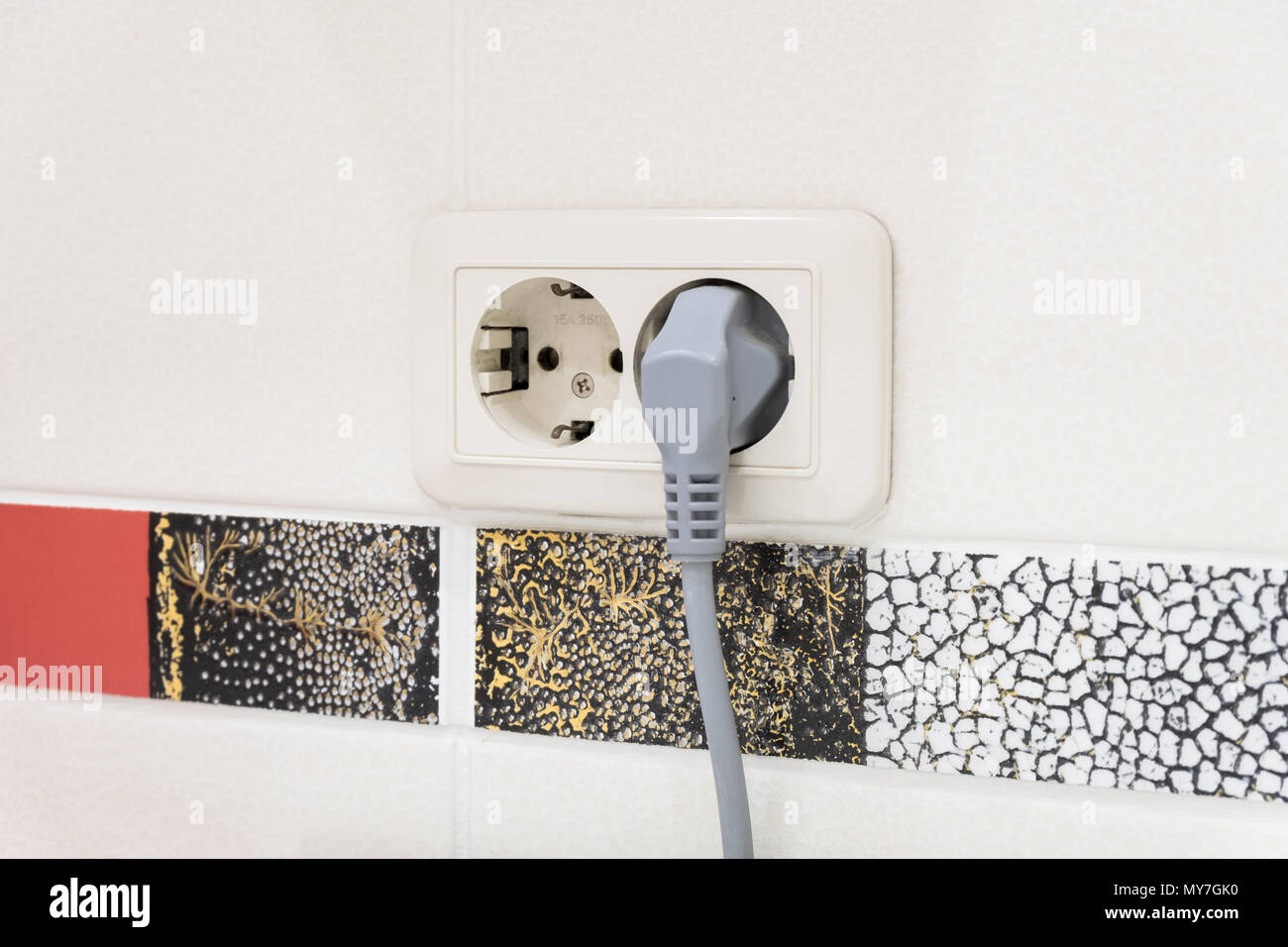 Plug socket bathroom hires stock photography and images Alamy