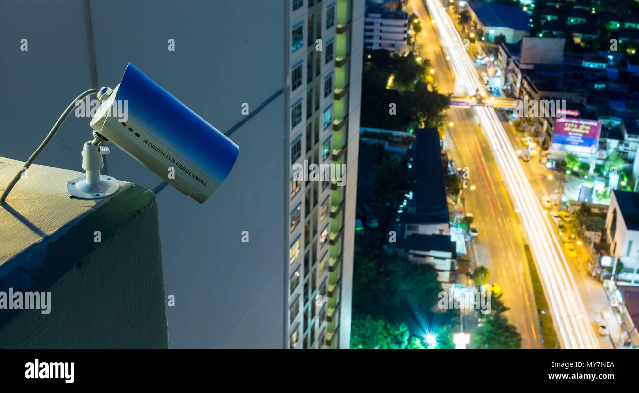 Cctv camera night hires stock photography and images Alamy