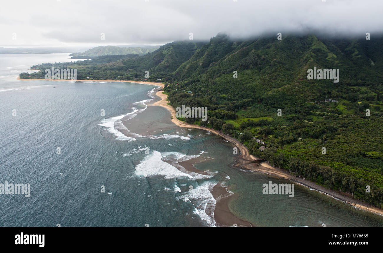 Honopu beach aerial hi-res stock photography and images - Alamy