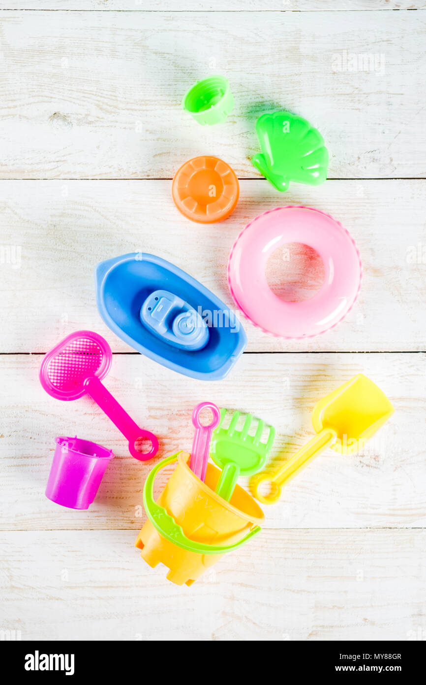 plastic bucket scoop