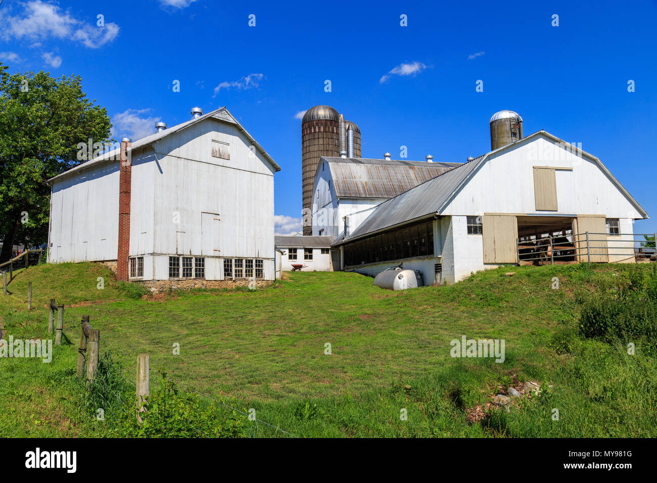 Agricultural buildings hires stock photography and images Alamy
