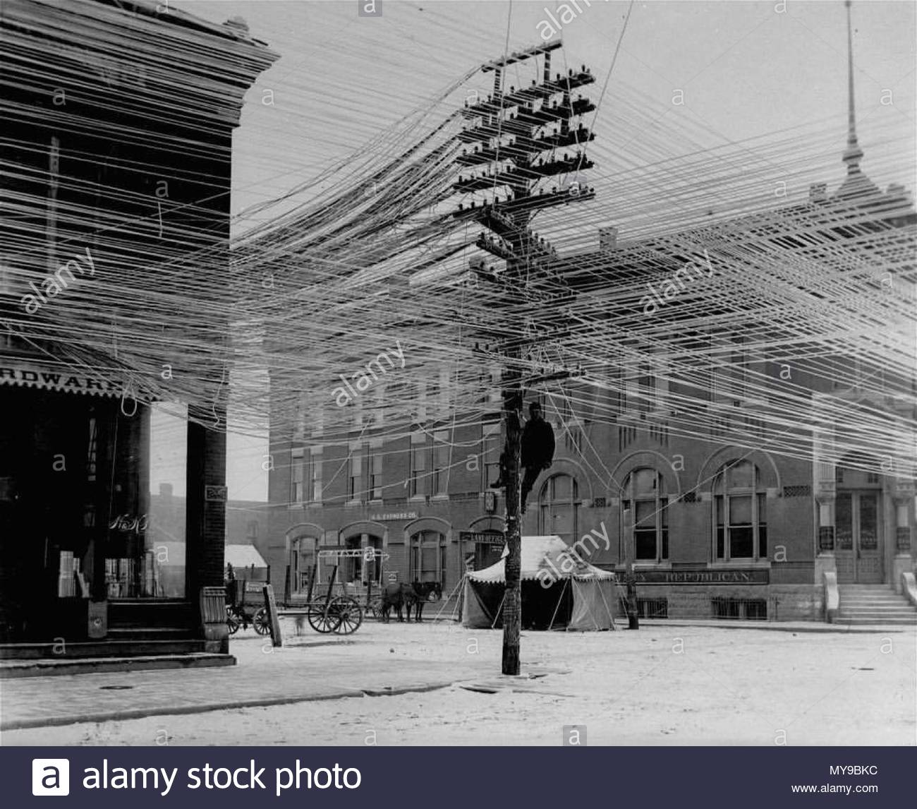 Old Fashioned Telephone Pole Lines Stock Photos & Old Fashioned