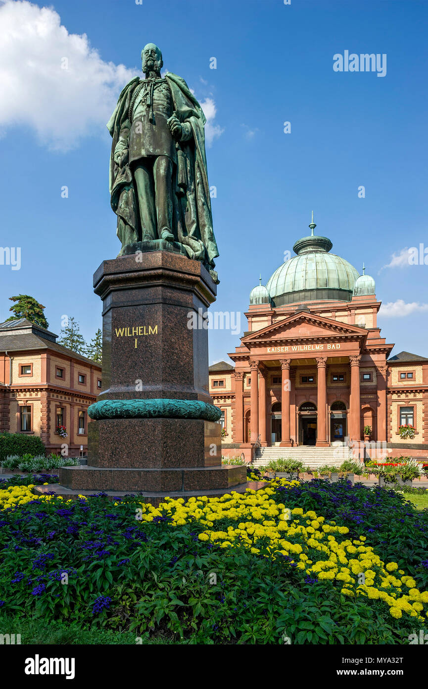 Kaiser-Wilhelms-Bad, statue of Kaiser Wilhelm I., bronze monument, spa garden, Bad Homburg, Hesse, Germany Stock Photo