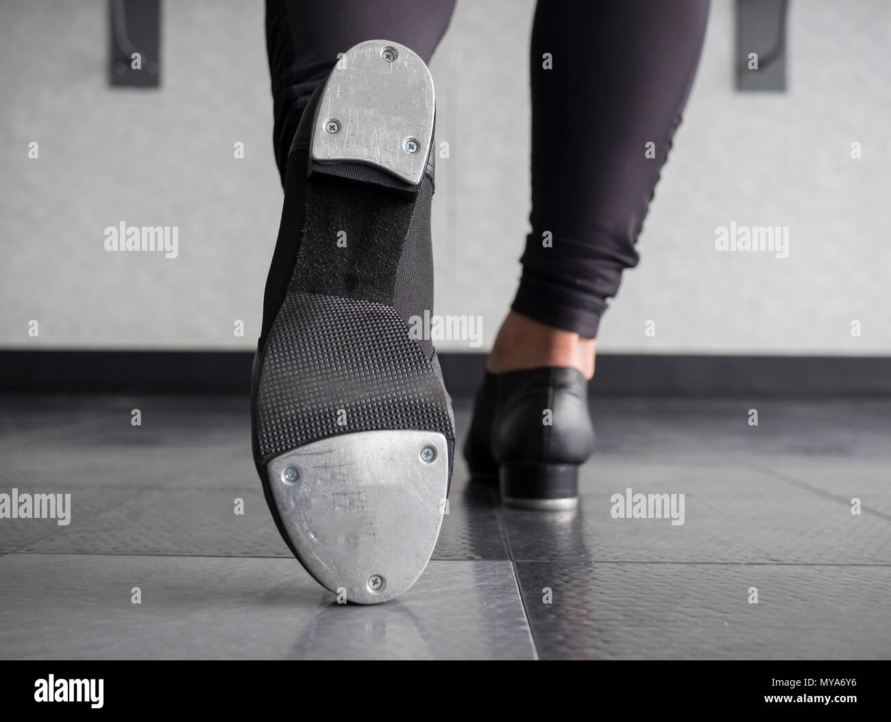 Nike tap shoes hot sale