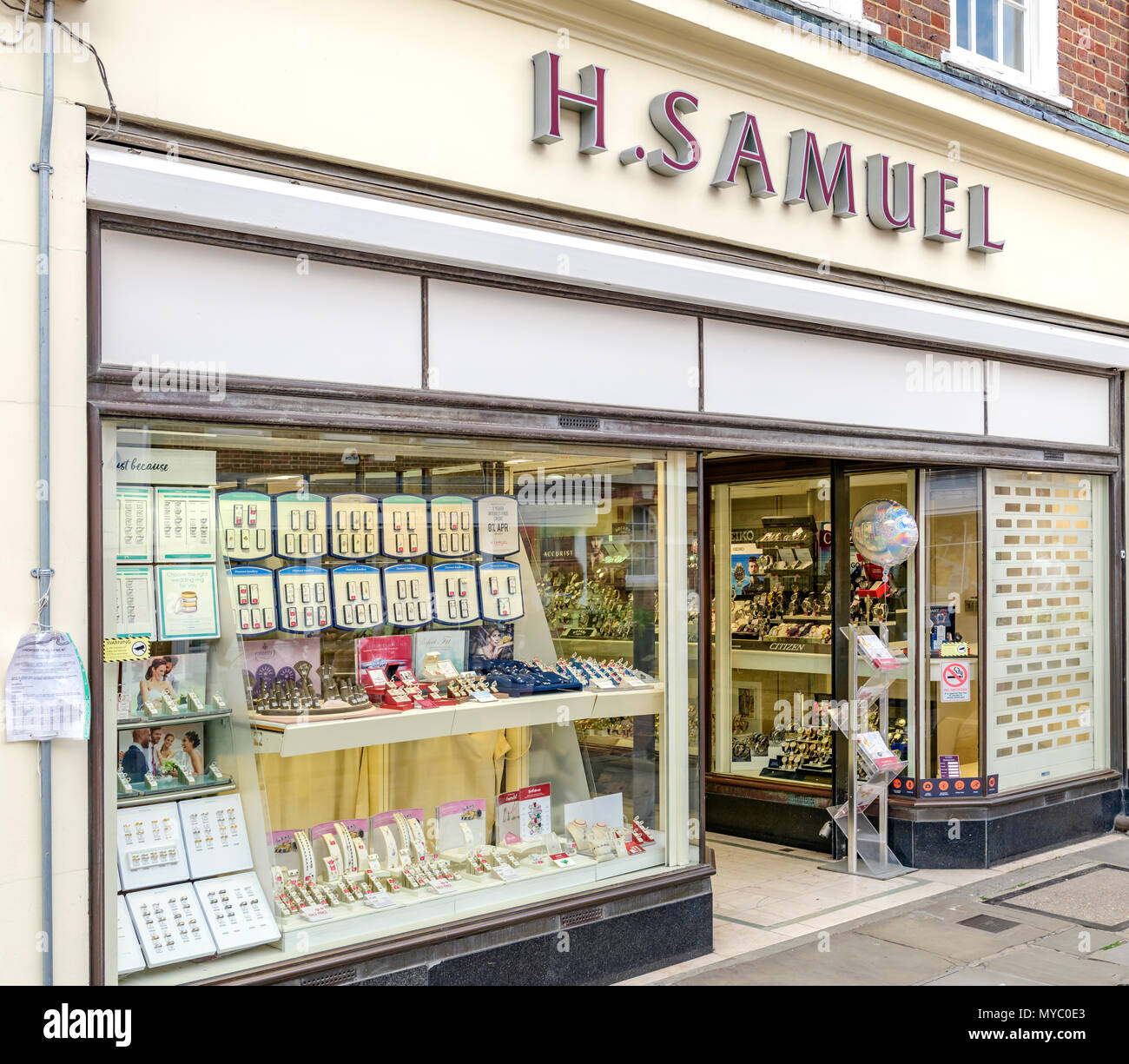 H Samuel shop front Stock Photo