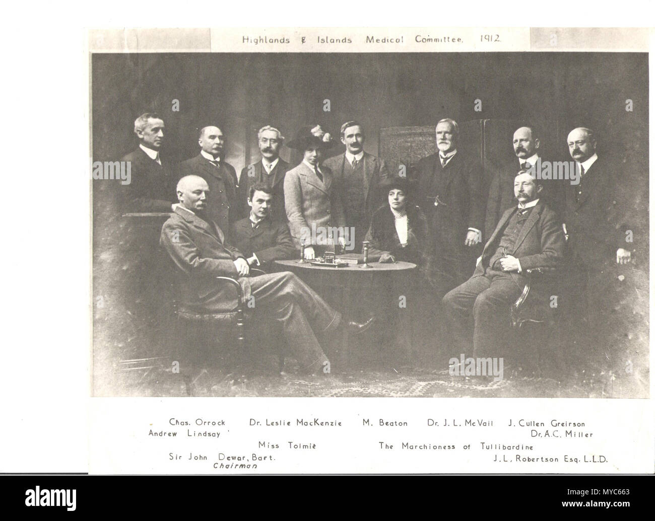 . English: Sir John Dewar and the members of the Highlands and Islands Medical Services Committee . 24 December 1912. Iain Beaton 139 Dewar Committee Stock Photo