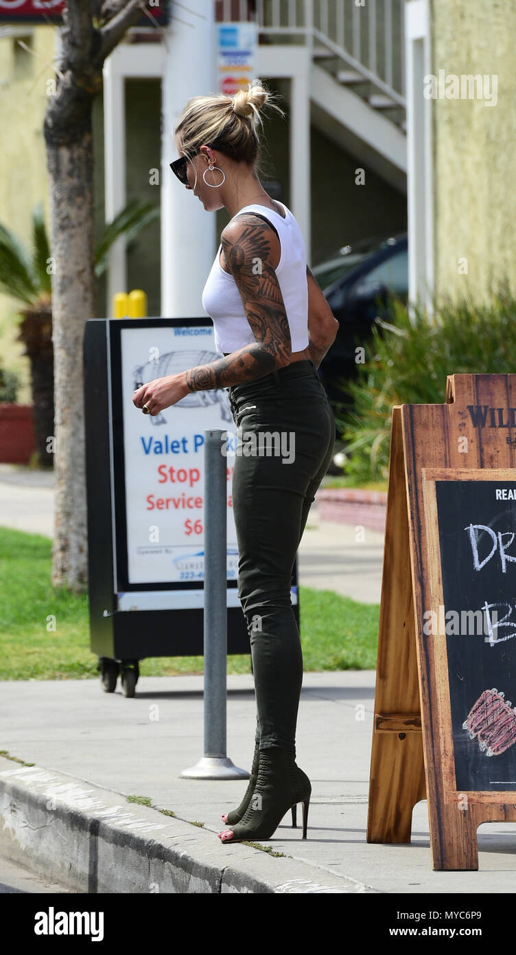 Gavin Rossdale and Sophia Thomalla have lunch Featuring: Sophia