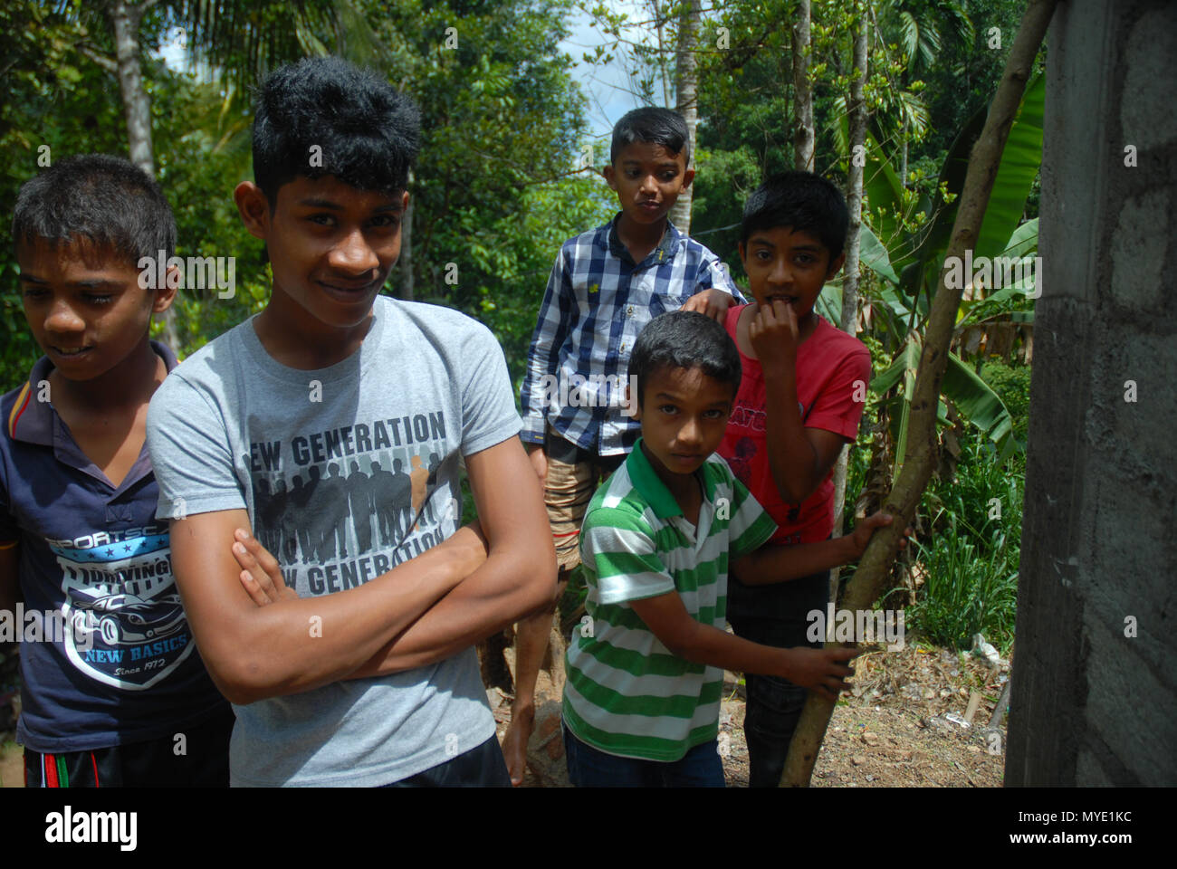 Sri lanka teen hi-res stock photography and images - Alamy