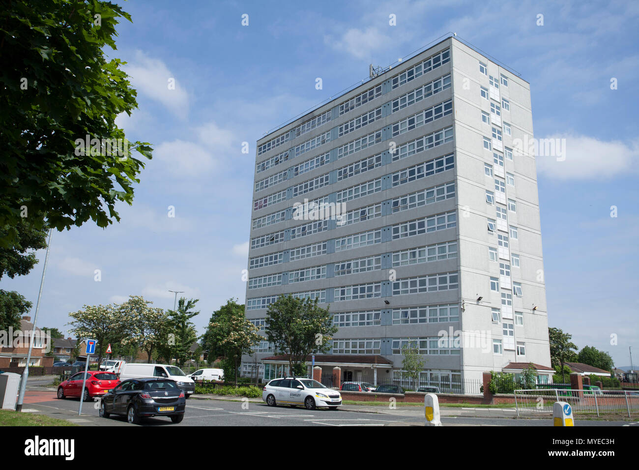 Thirteen housing group hires stock photography and images Alamy