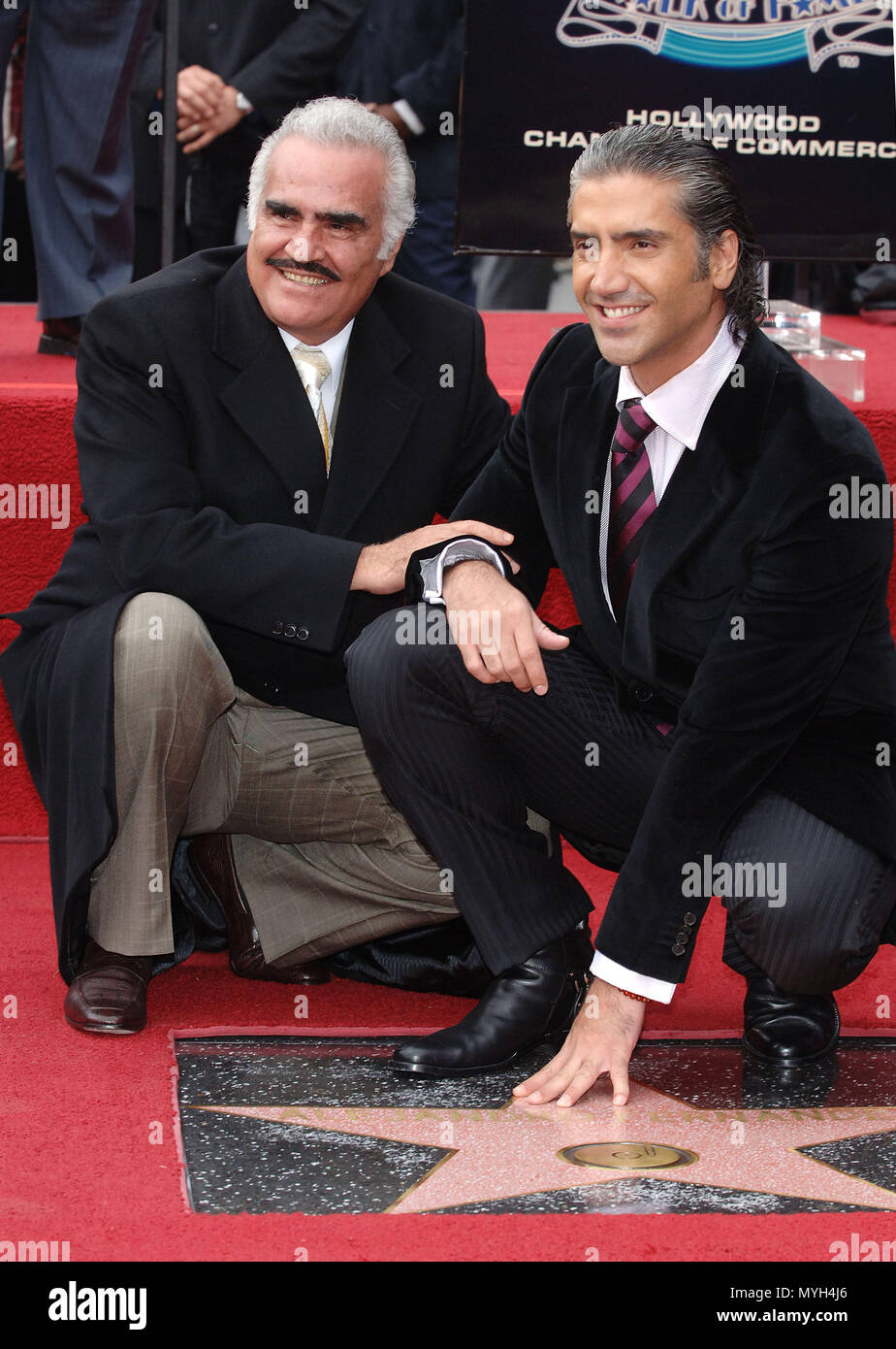 Alejandro fernandez hi-res stock photography and images - Alamy