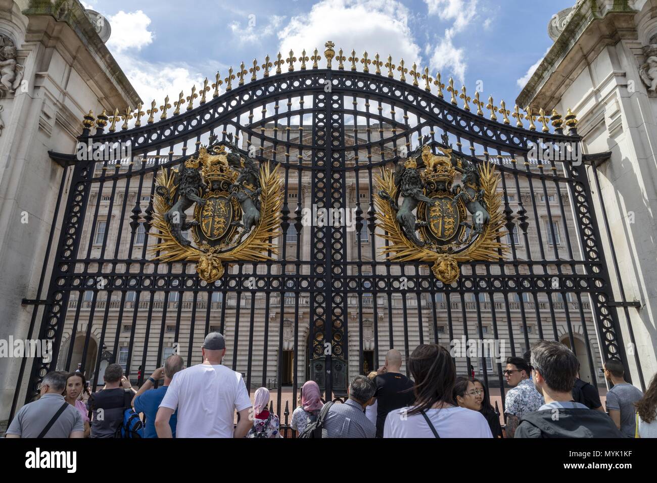 UK: Main gate of Buckingham Palace in London. Photo from 09. Mai 2018. | usage worldwide Stock Photo