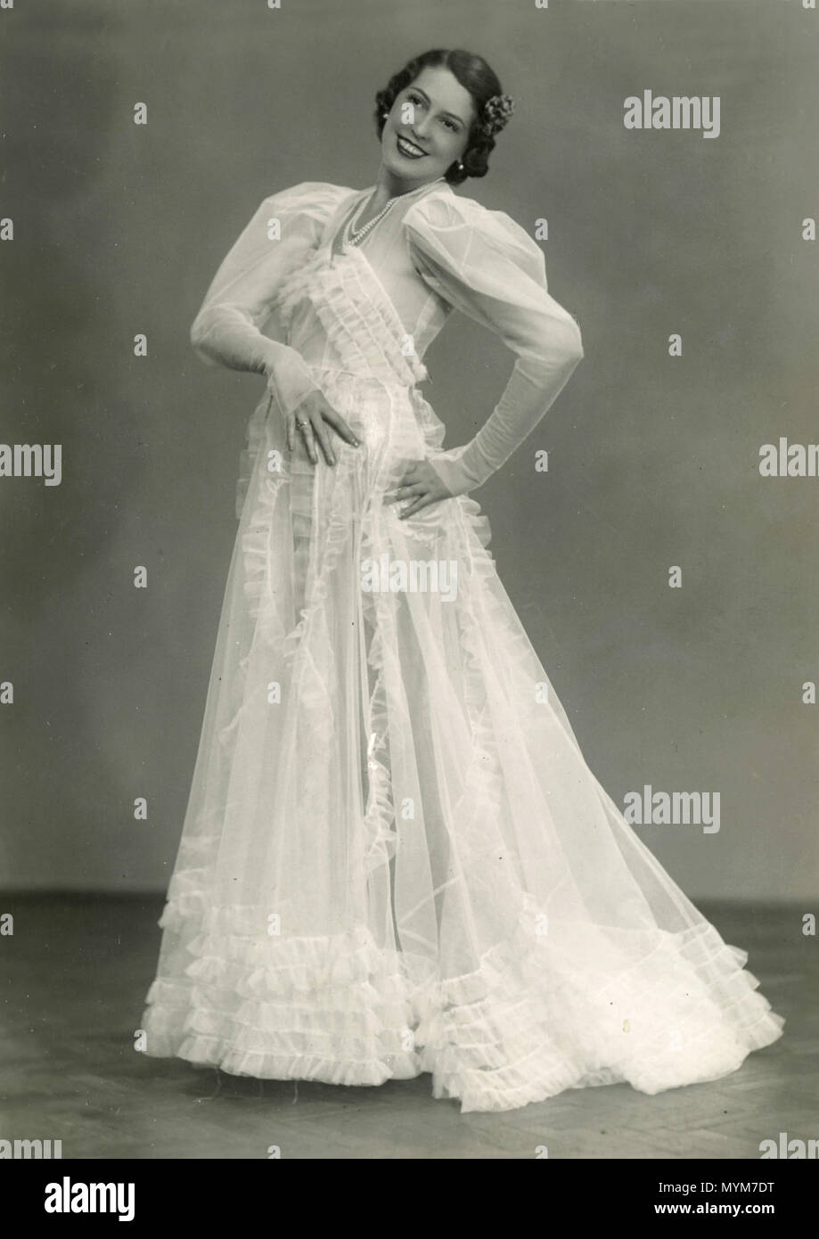Woman Showing A White Dress Italy 1914 Stock Photo 189144308 Alamy