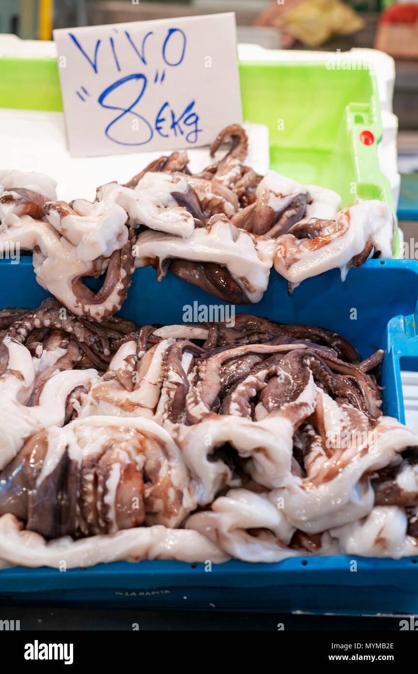 Live octopus on sale at a Spanish food market Stock Photo