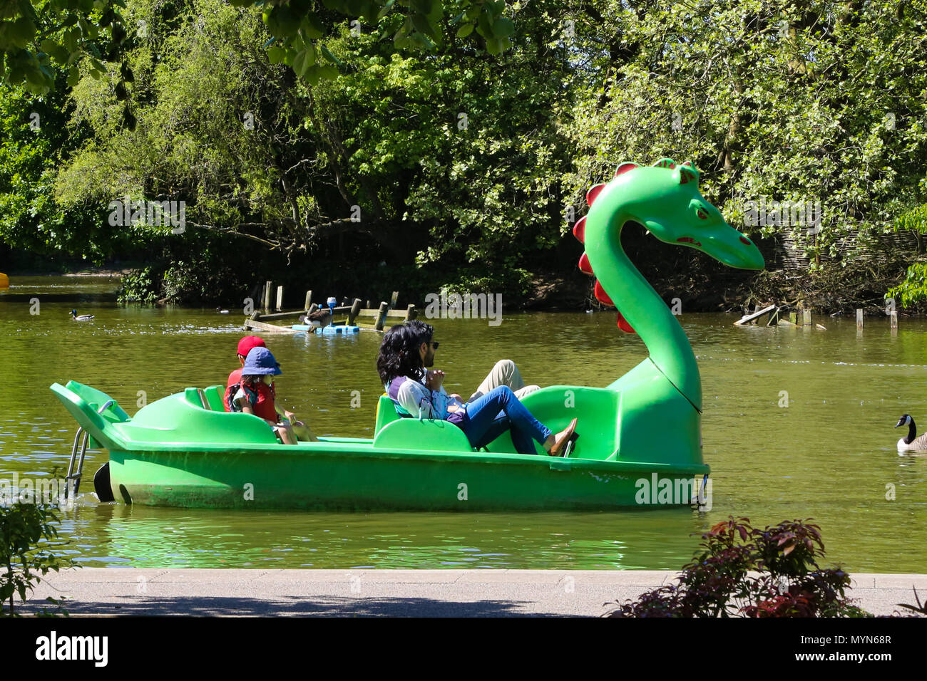 People enjoying in paddling boats in boating Lake at Alexandra Palace, north London during the record breaking May bank holiday heatwave.  Featuring: Atmosphere, View Where: London, United Kingdom When: 07 May 2018 Credit: Dinendra Haria/WENN Stock Photo