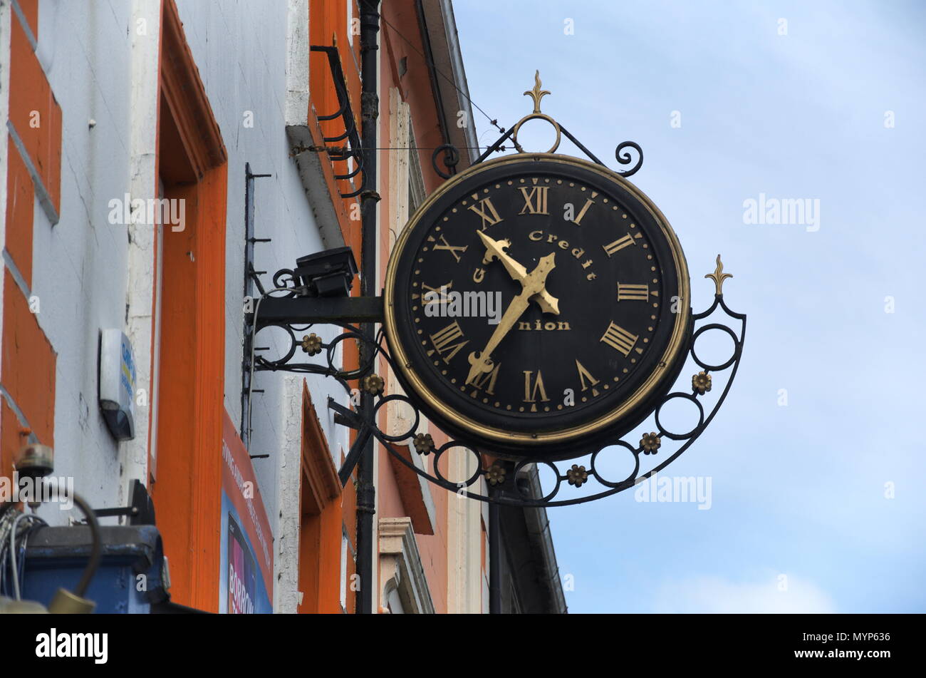 Antique wall clock hi-res stock photography and images - Alamy