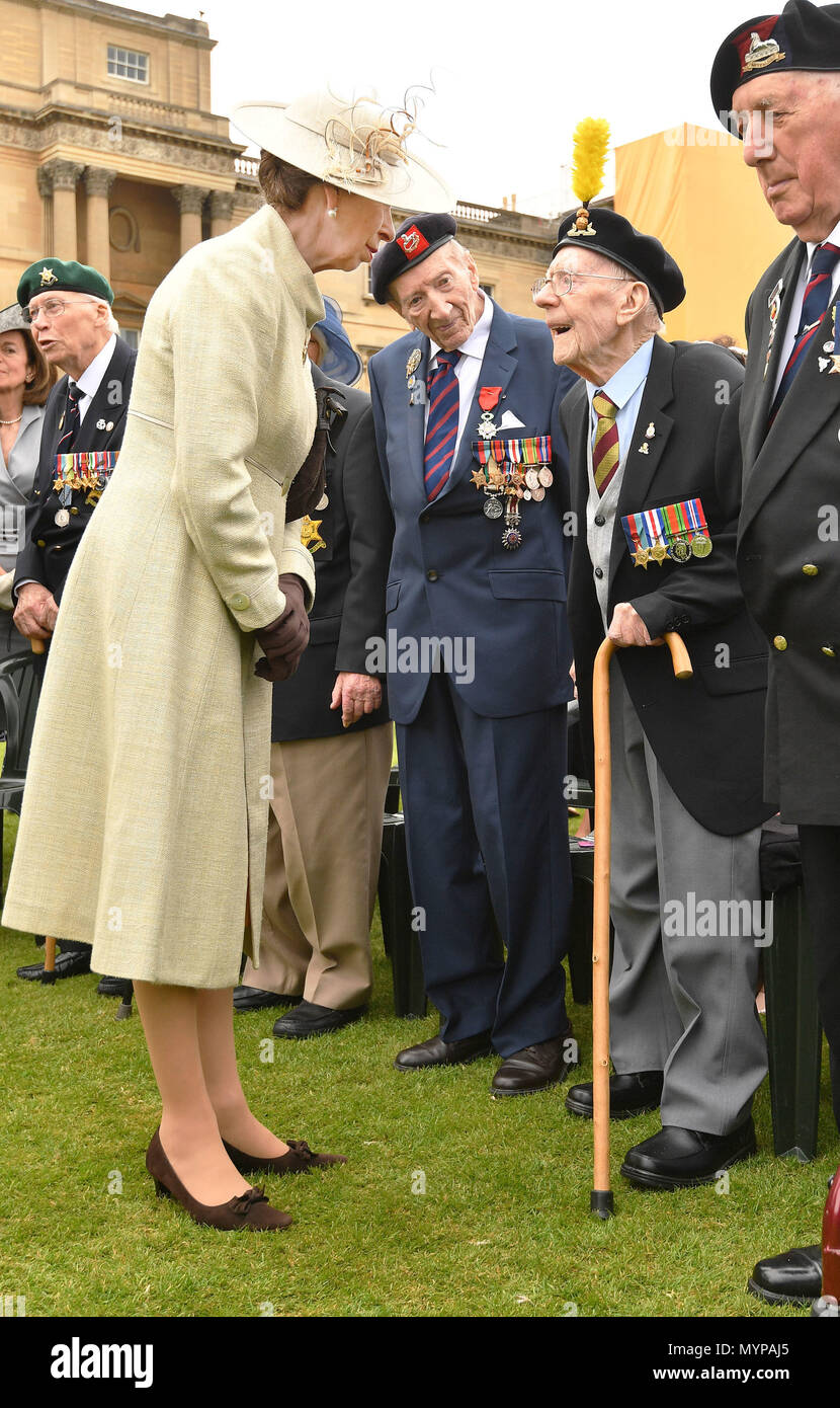 The Princess Royal talks to Edward Morrison, aged 99, during the Not Forgotten Association Annual Garden Party at Buckingham Palace, London. Stock Photo