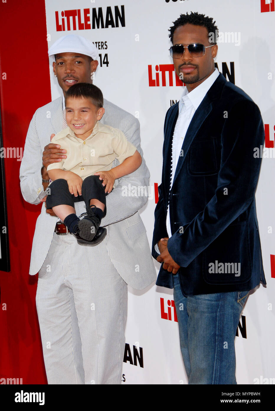 Shawn Wayans with brother Marlon and Gabe Pimentel  arriving at the LITTLE MAN Premiere at the National Theatre  In Los Angeles. July 6,  2006.01 WayansM Shawn PimentalGabe21  Event in Hollywood Life - California, Red Carpet Event, USA, Film Industry, Celebrities, Photography, Bestof, Arts Culture and Entertainment, Celebrities fashion, Best of, Hollywood Life, Event in Hollywood Life - California, Red Carpet and backstage, Music celebrities, Topix, Couple, family ( husband and wife ) and kids- Children, brothers and sisters inquiry tsuni@Gamma-USA.com, Credit Tsuni / USA, 2006 to 2009 Stock Photo