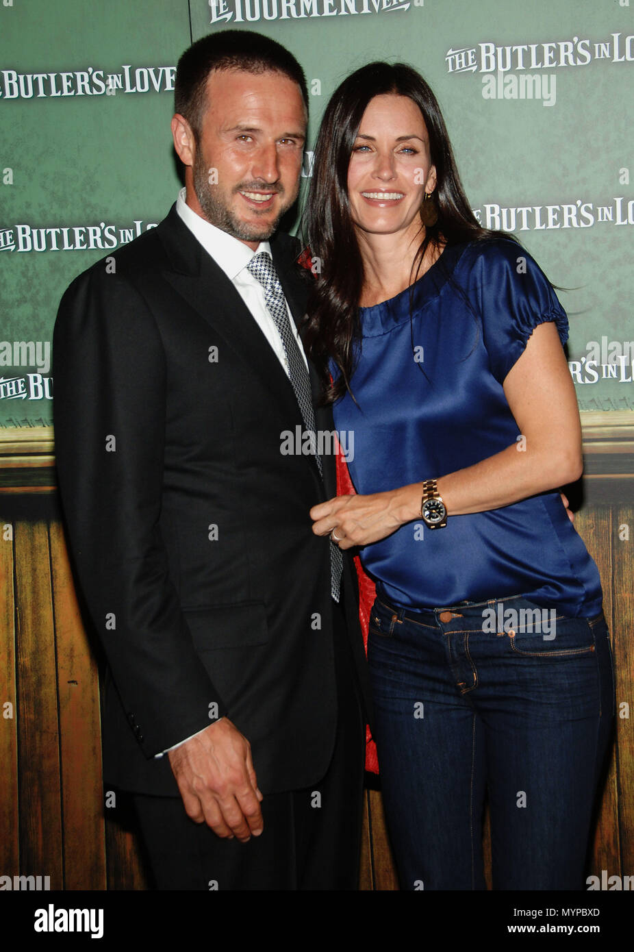 David Arquette And Wife Courtney Arquette Cox The Butler S In Love Premiere At The Chinese Theatre In Los Angeles Three Quarters Eye Contact Smile02 Arquettedavid Arquette Coxcourtney 02 Event In Hollywood Life