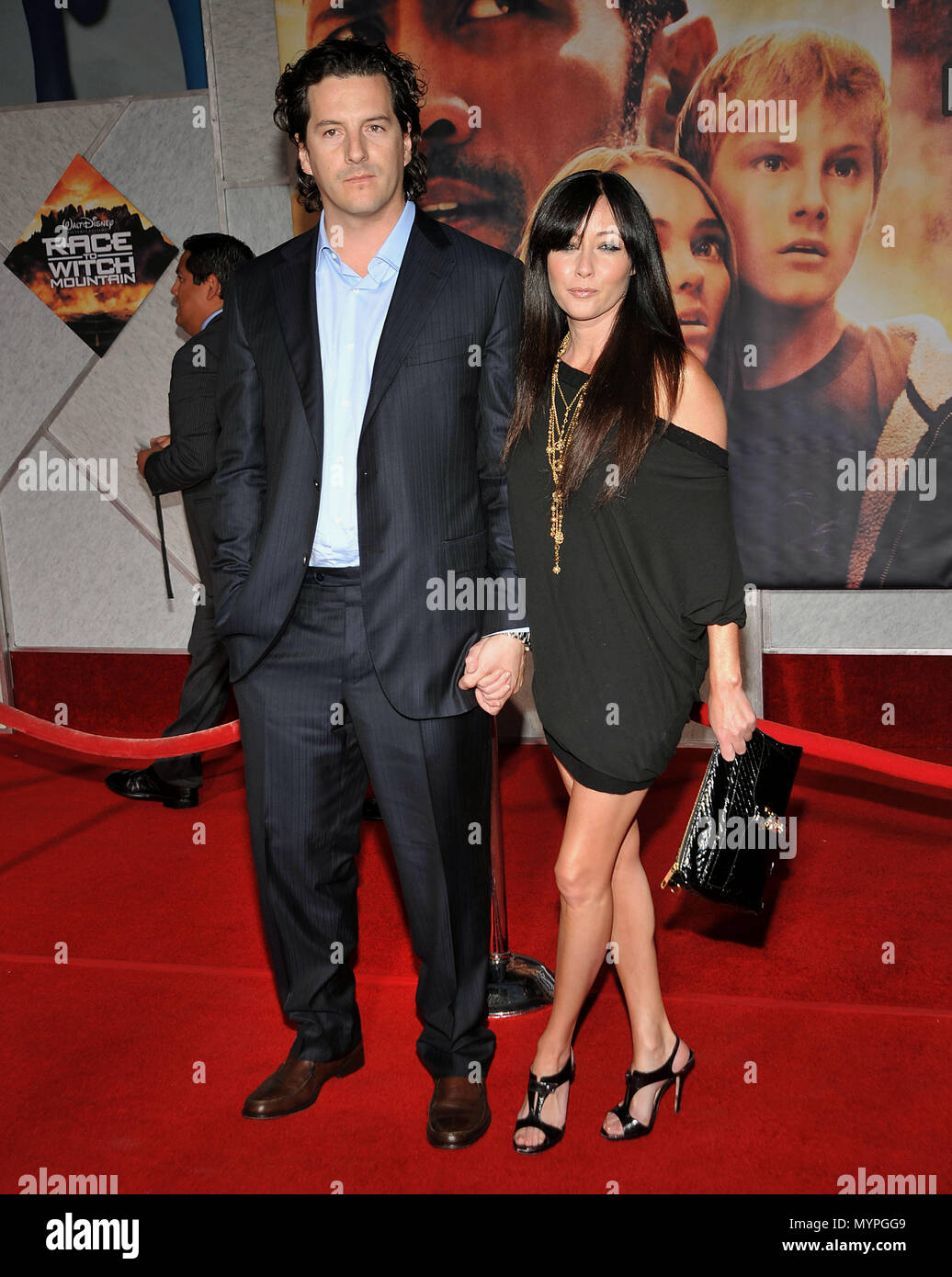Shannen Doherty and husband - Race To Witch Mountain Premiere at the El  Capitan Theatre In Los Angeles.06 DohertyShannen husband 06 Event in  Hollywood Life - California, Red Carpet Event, USA, Film