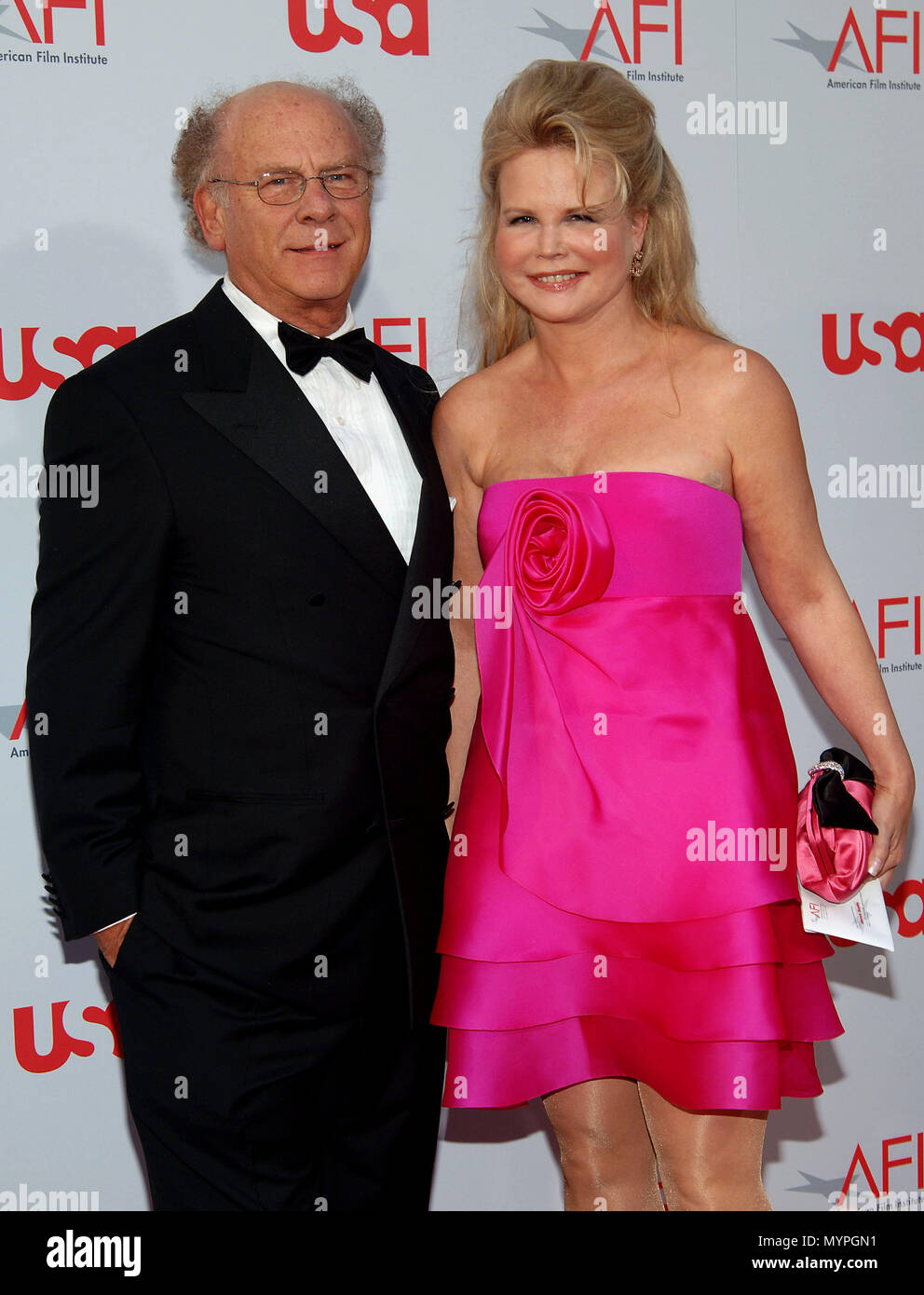 Art Garfunkel and wife - The 36th AFI Life Achievement Awards at the Kodak  Theatre In Los Angeles. Three quarters eye contact smile06 GarfunkelArt wife  06 Event in Hollywood Life - California,