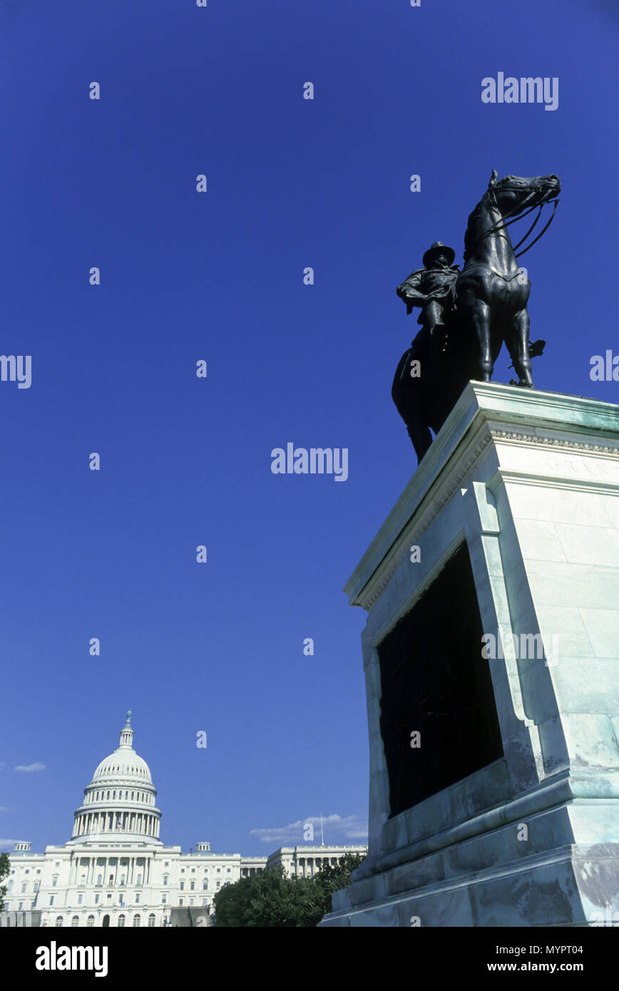 1992 HISTORICAL UNITED STATES CAPITOL BUILDING ULYSSES GRANT STATUE WASHINGTON DC USA Stock Photo