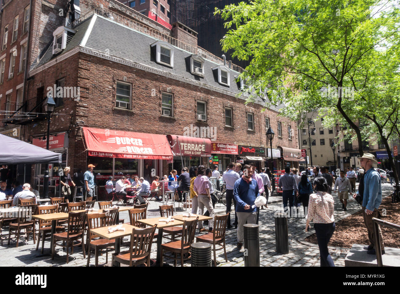 Coenties Slip Park, Financial District, NYC, USA Stock Photo