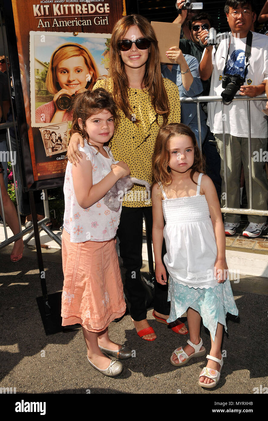 Rachel Bilson With Daughter And Friend Kitt Kittredge An American Girl Premiere At The Grove Theatre In Los Angeles Full Length Eye Contact Smile Familybilsonrachel Daughter 025 Event In Hollywood Life