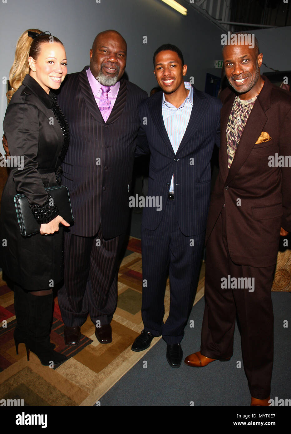 Mariah Carey and husband Nick Cannon at the City Of Refuge Church in Carson  - Los Angeles.CareyMariah CannonNick 02 Event in Hollywood Life -  California, Red Carpet Event, USA, Film Industry, Celebrities,, image size:932x1390