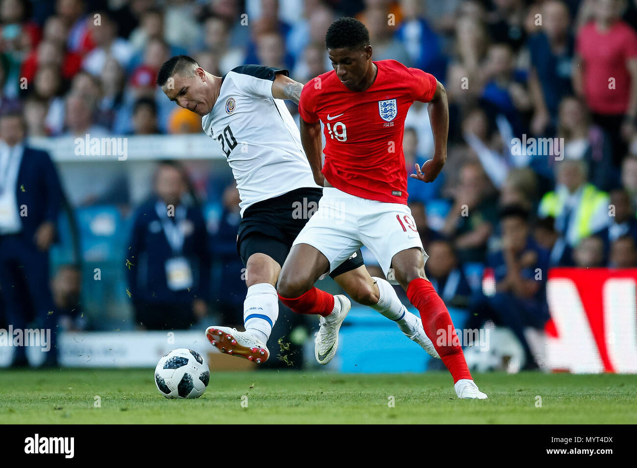 Leeds, UK. 7th Jun, 2018. David Guzman of Costa Rica and Marcus Rashford of England during the International Friendly match between England and Costa Rica at Elland Road on June 7th 2018 in Leeds, England. (Photo by Daniel Chesterton/phcimages) Credit: PHC Images/Alamy Live News Stock Photo
