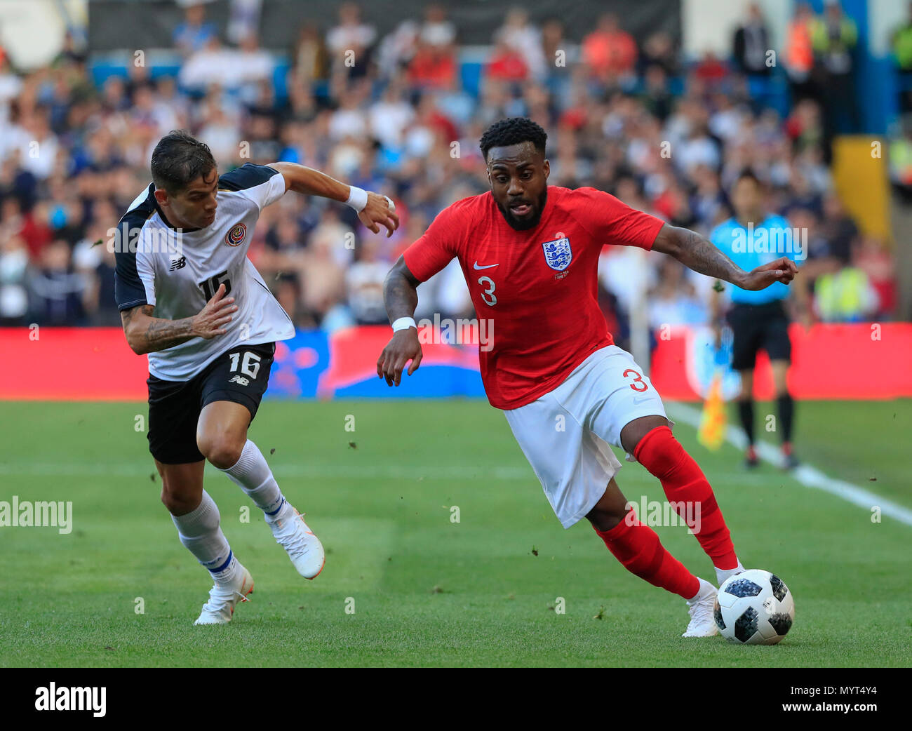 Elland Road, Leeds, UK. 7th June, 2018. International football friendly, England versus Costa Rica; Danny Rose of England makes a run down the wing watched by Cristian Gamboa of Costa Rica Credit: Action Plus Sports/Alamy Live News Stock Photo