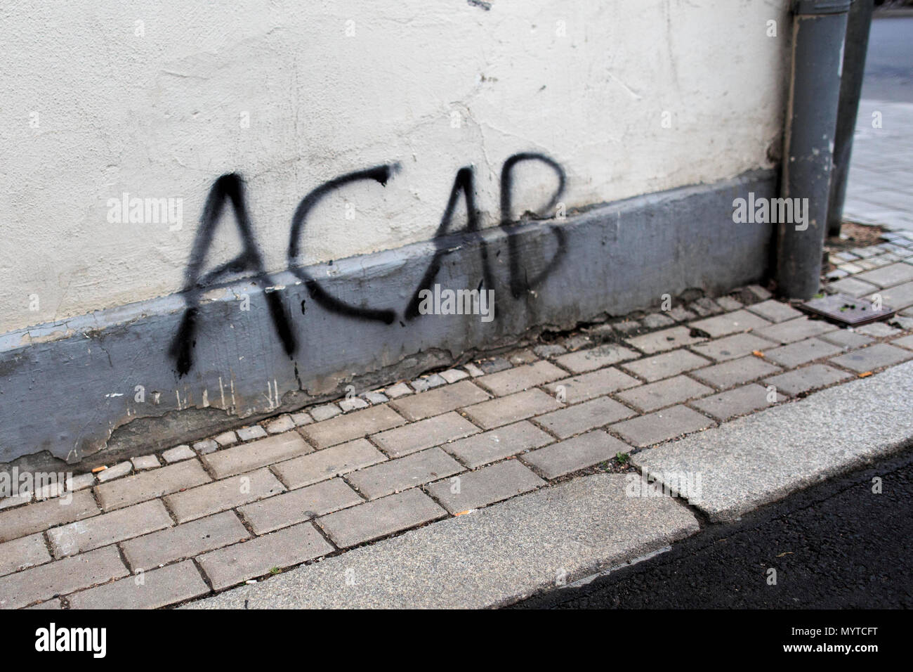 16 May 2018, Germany, Erfurt: A house' facade in old town Erfurt spray painted with the ACAB graffitti. ACAB stands for 'All Cops Are Bastards' and is aimed against police officers. Photo: Carsten Koall/dpa Stock Photo