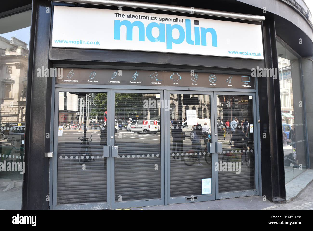 Strand, London, UK. 8th June 2018. Maplin branch on the  Strand now closed down after the company went into administration. Credit: Matthew Chattle/Alamy Live News Stock Photo