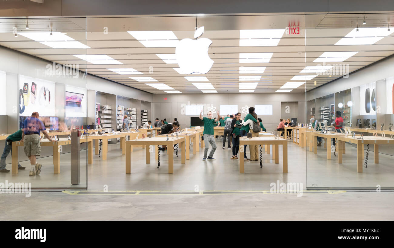 Philadelphia, Pennsylvania, USA - MAY 30, 2018: Apple Store Front in Market Mall Shopping Center as Shoppers Browse latest Electronic Devices Stock Photo