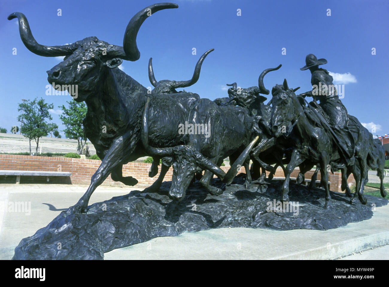 1992 HISTORICAL TEXAS GOLD BRONZE STATUE FORT WORTH STOCKYARDS TEXAS
