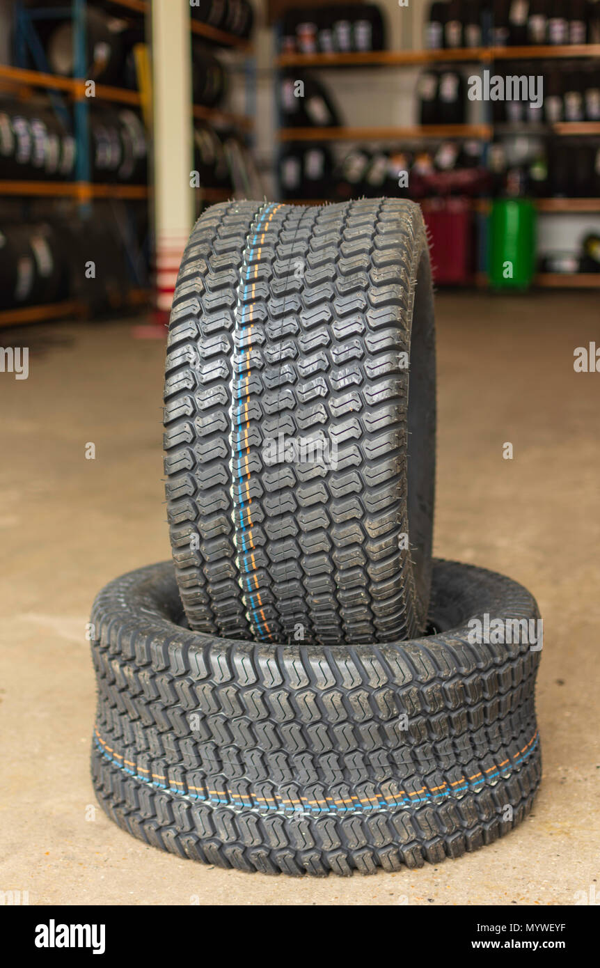 Tyre Depot Stock Photos & Tyre Depot Stock Images Alamy