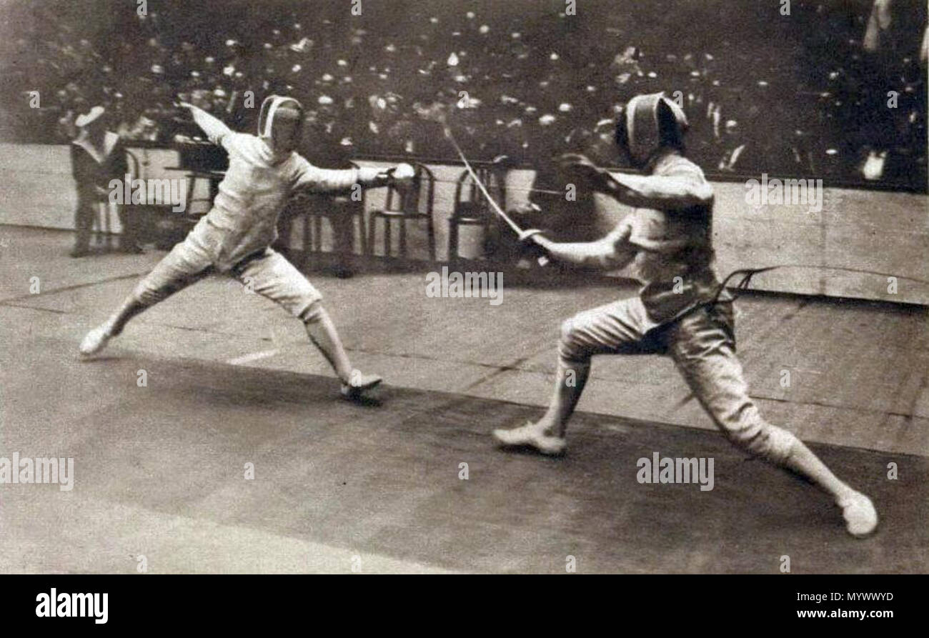 14 Bernard Schmetz (à D.), champion du monde à l'épée en 1937 face à l'italien Edouard Mangiarotti, gaucher de 19 ans Stock Photo