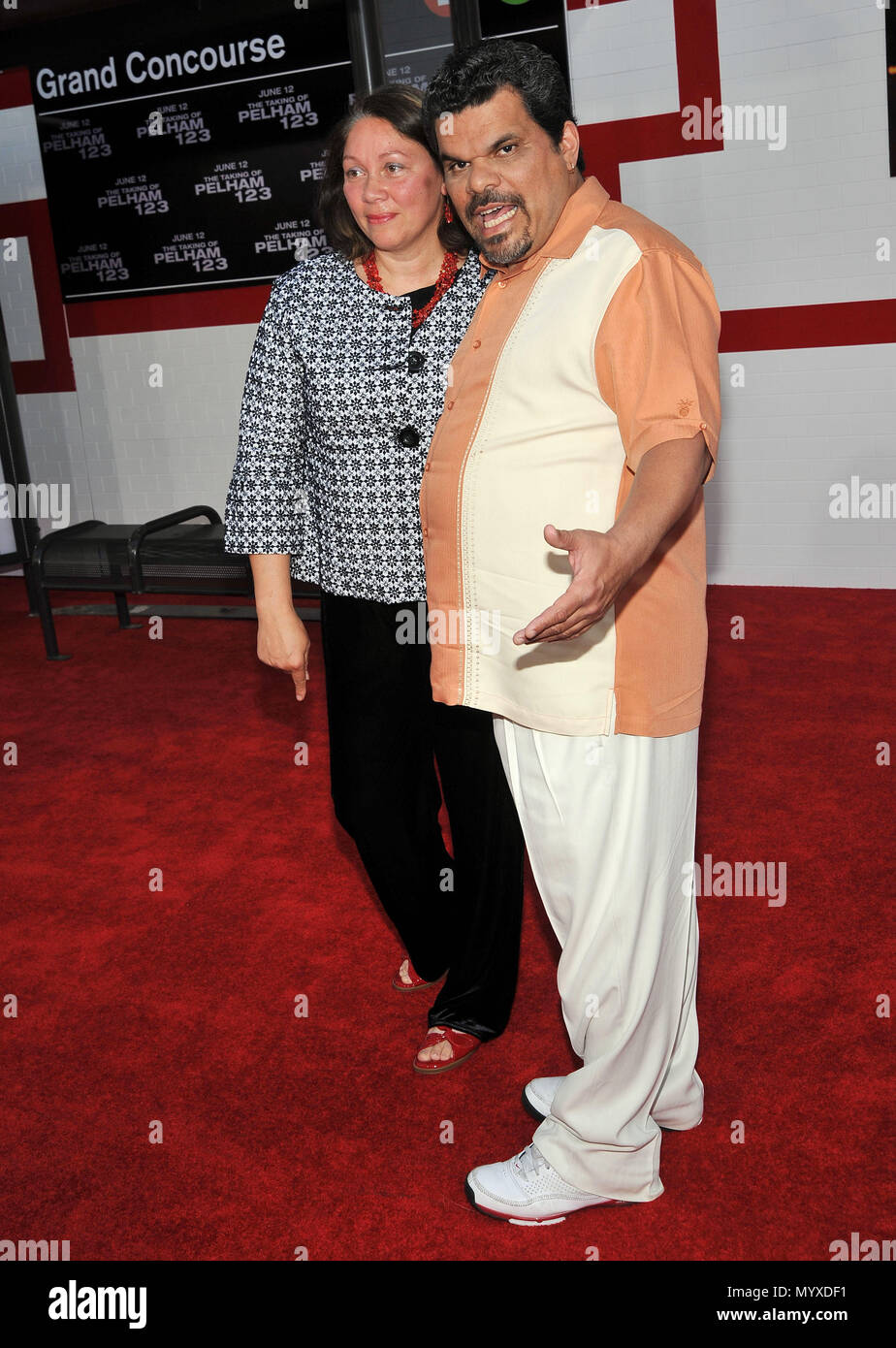 Luis Guzman And Family High Resolution Stock Photography And Images Alamy