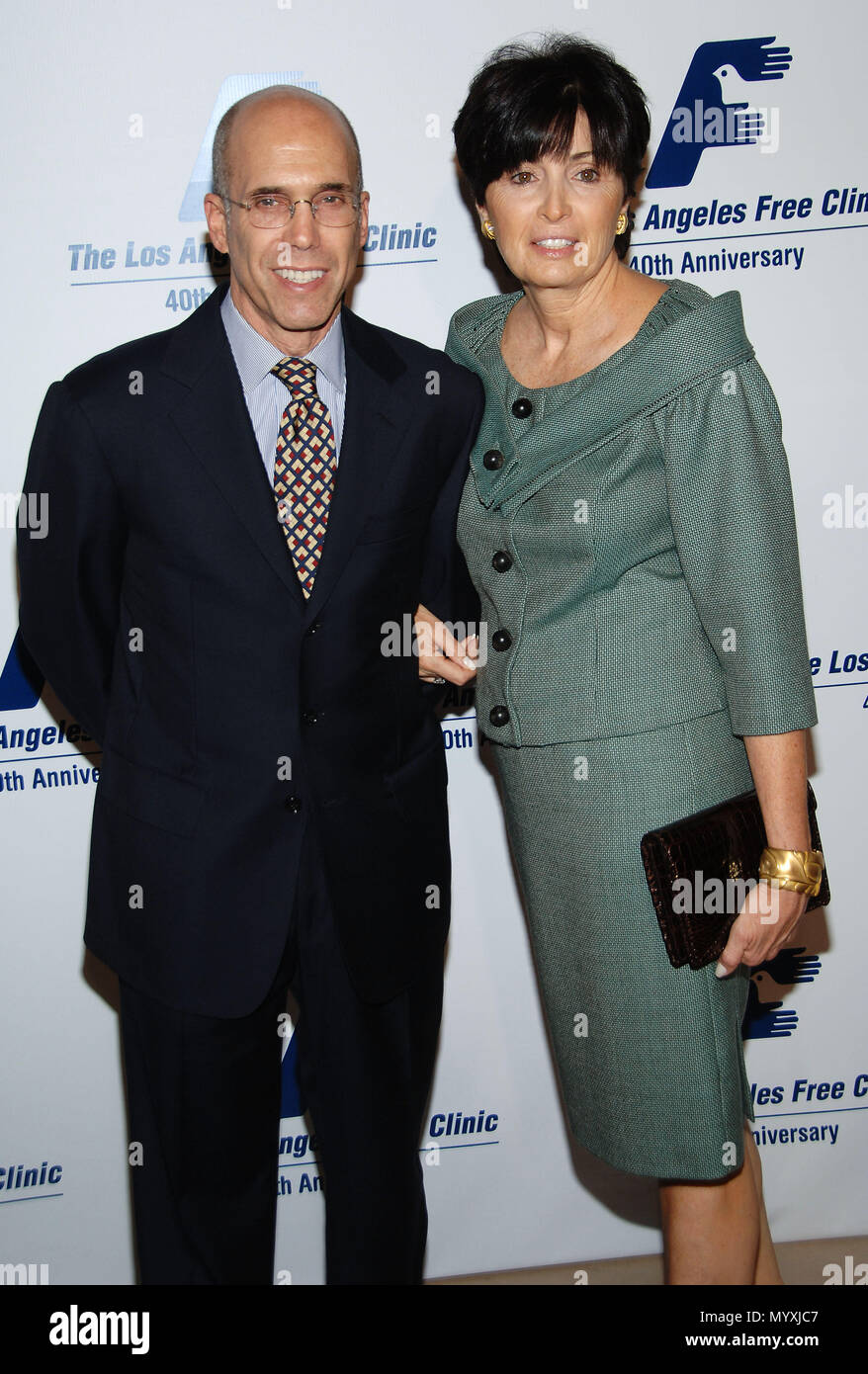 Jeffrey Katzenberg and wife arriving at Los Angeles Free Clinic Dinner Gala at the Beverly Hilton in Los Angeles.  3/4 eye contact KatzenbergJeffrey w 043  Event in Hollywood Life - California, Red Carpet Event, USA, Film Industry, Celebrities, Photography, Bestof, Arts Culture and Entertainment, Celebrities fashion, Best of, Hollywood Life, Event in Hollywood Life - California, Red Carpet and backstage, Music celebrities, Topix, Couple, family ( husband and wife ) and kids- Children, brothers and sisters inquiry tsuni@Gamma-USA.com, Credit Tsuni / USA, 2006 to 2009 Stock Photo