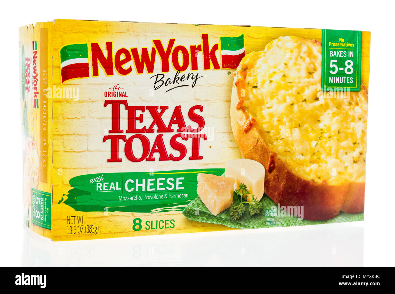 winneconne-1-june-2018-a-box-of-new-york-bakery-texas-toast-with-real-cheese-on-an-isolated
