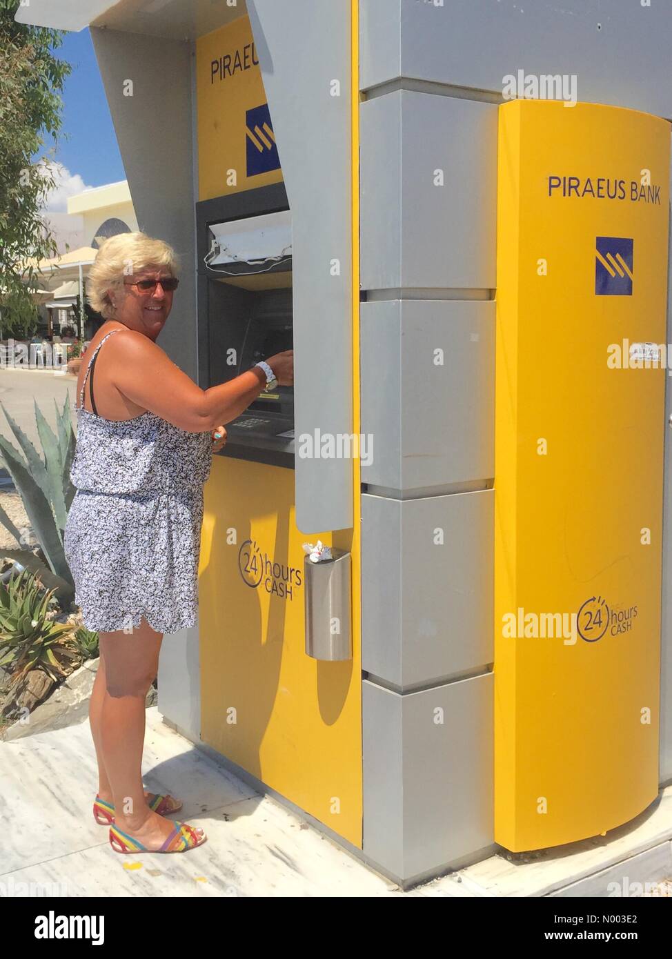 Rodos, Greece. 29th June, 2015. ATM cash machines in Greece closed