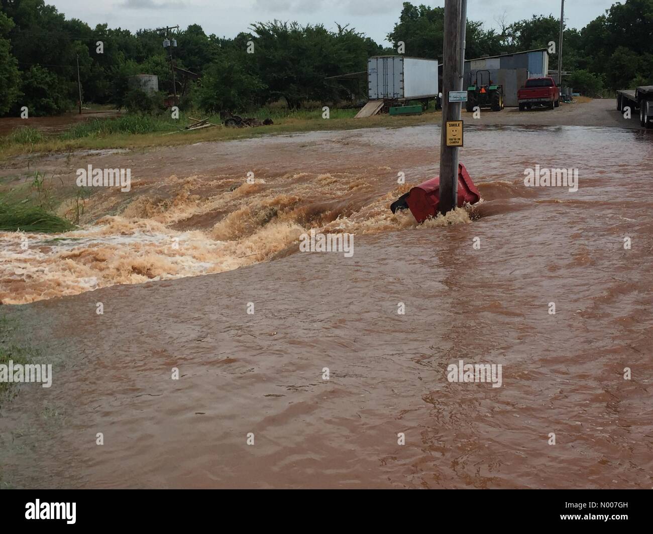 OK19, Maysville, Oklahoma, USA. 12th June, 2016. Flooding teaks havoc