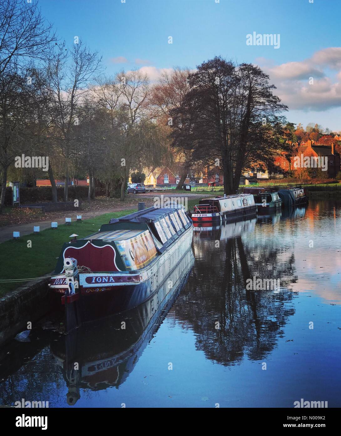 Godalming, UK. 03rd Dec, 2016. UK Weather sunny in Godalming. UK