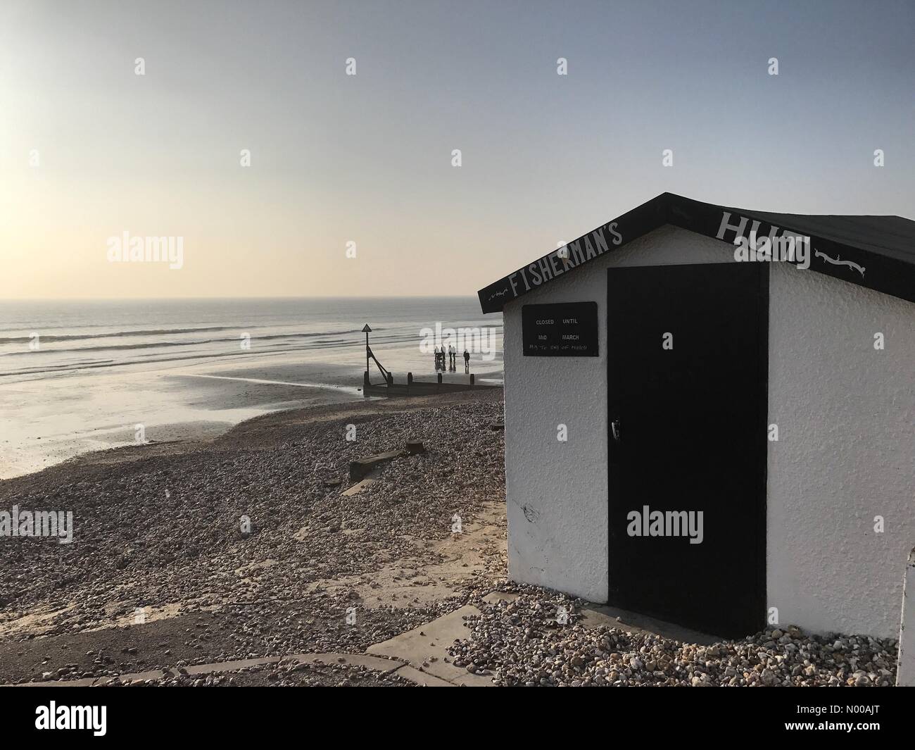 Shore Rd, East Wittering, Chichester, UK. 22nd Jan, 2017. UK Weather