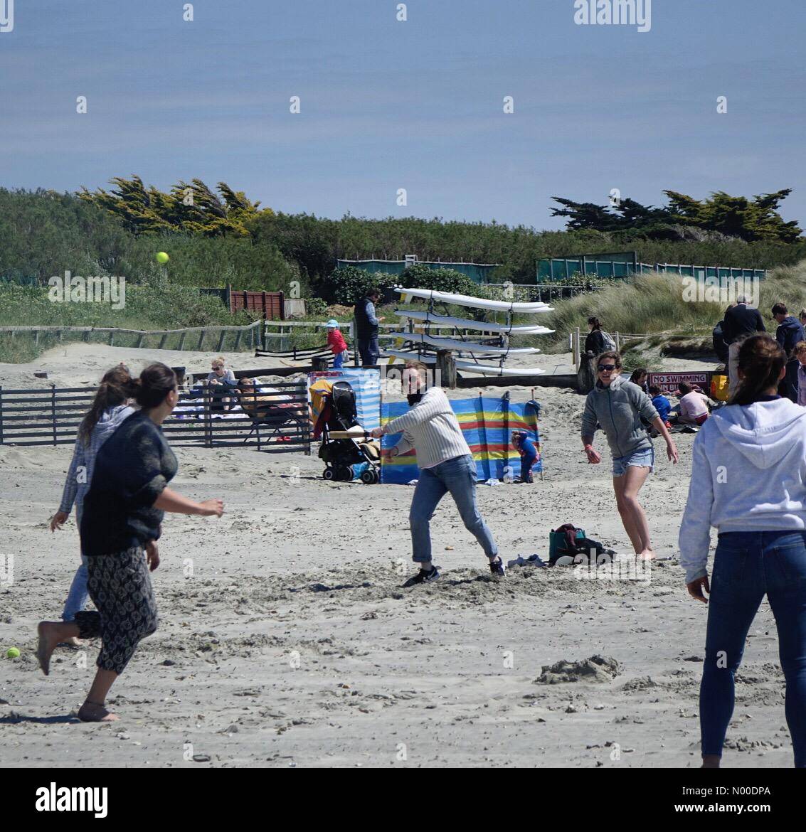 W Strand, West Wittering, Chichester, UK. 13th May, 2017. UK Weather