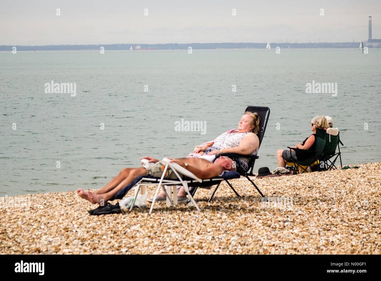 UK Weather Sunny in Gosport. Stokes Bay, Gosport. 29th August 2017