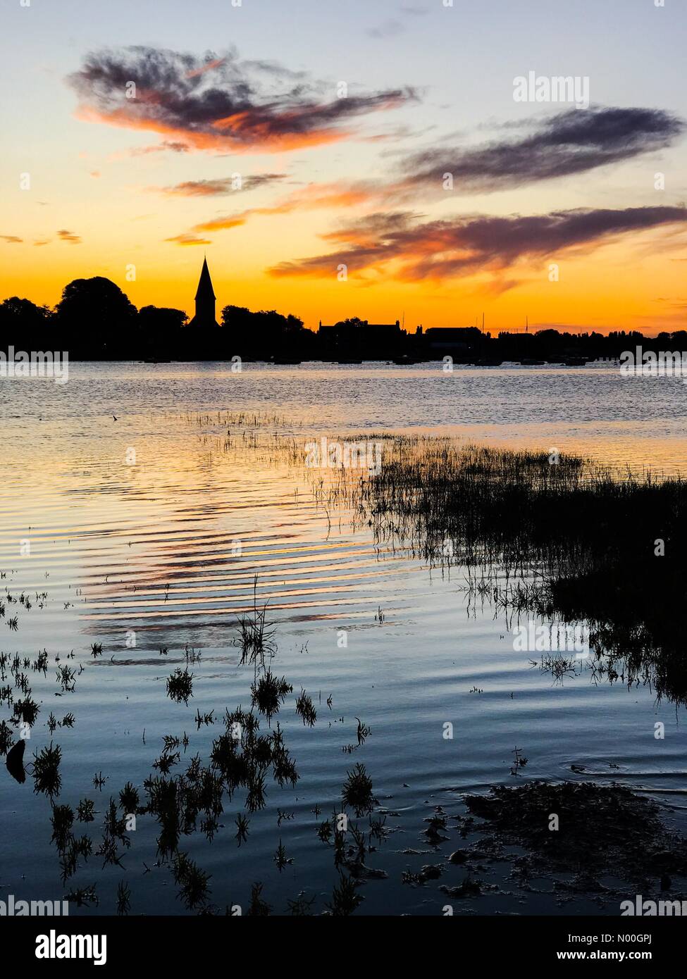 Chichester, UK. 14th Sep, 2017. UK Weather Sunrise over Bosham