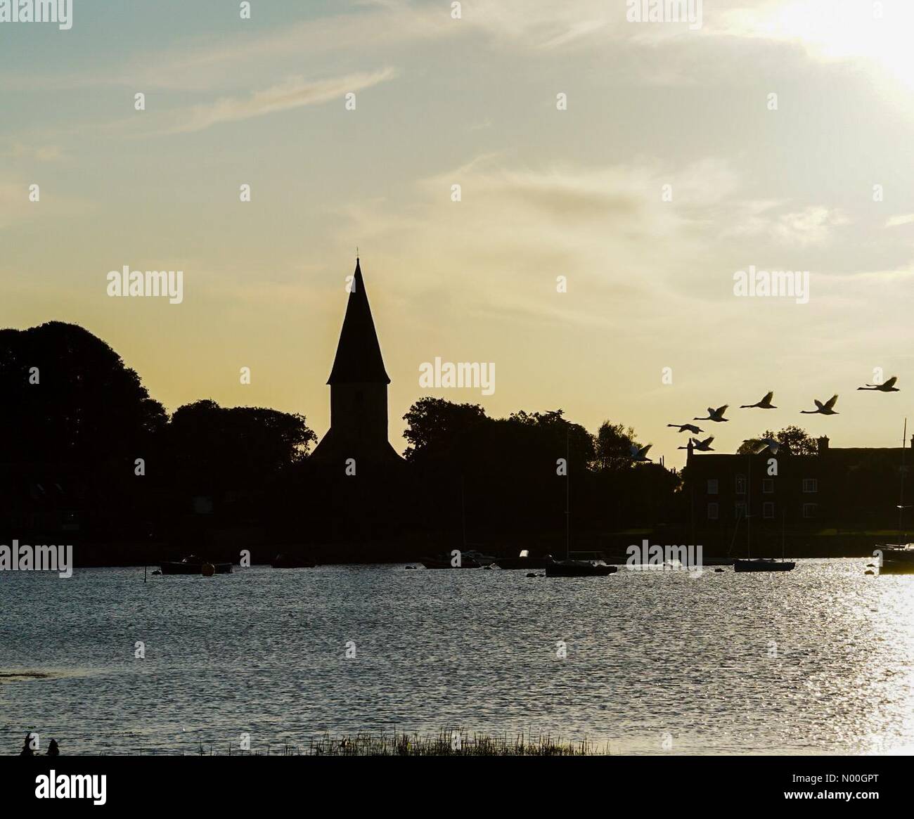 Harbour Way, Chidham, UK. 14th Sep, 2017. UK Weather: Sunrise over Bosham. Harbour Way, Chidham. A beautiful start to the day over the south coast. Sunrise over Bosham near Chichester in West Sussex. Credit: jamesjagger / StockimoNews/Alamy Live News Stock Photo